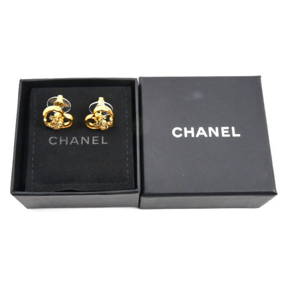CHANEL Authentic Logo Earrings - Picture 7 of 7
